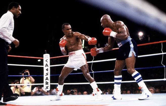 Sugar Ray Leonard (li.) gegen Marvin Hagler (beide USA) - PUBLICATION FOR GERMAN, SWISS, AUSTRIAN AND HUNGARIAN MEDIA ONLY (Icon5980104) Boxen WM Herren WBC Weltmeisterschaft 1987, Boxsport, Profiboxen, Mittelgewicht, Vdia Gruppe Las Vegas EDITORIAL USE ONLY