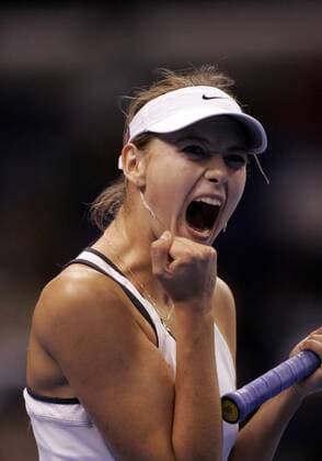 Maria Sharapova (Rußland) - Jubelschrei - PUBLICATION FOR GERMAN, SWISS, AUSTRIAN AND HUNGARIAN MEDIA ONLY (icon7841373) Tennis WM Damen Weltmeisterschaft 2004, WTA Tour, Championship, Indoor, Hallentennis, Porträt Los Angeles, LA, L A Freude, Begeisterung, EDITORIAL USE ONLY