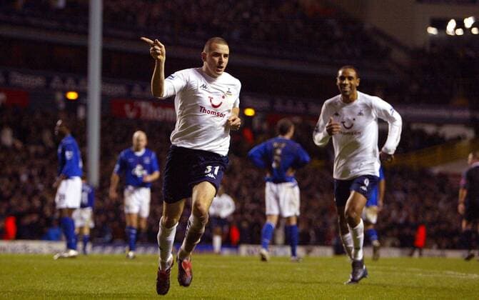 Torschütze Dean Marney (Tottenham Hotspur) feiert seinen Treffer zum 5:2 Fußball Herren English Premier League 2004 2005, 1. Englische Liga, Tottenham Hotspurs, Spurs, Vdig, Einzelbild London Freude,
