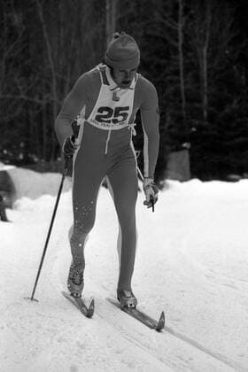 Ulrich Wehling (DDR) in der Loipe Nordische Kombination OS Winter Herren Olympische Winterspiele 1980, Olympia, Olympiade, Spiele, Langlauf, Skilanglauf, Vsw, Vneg Einzelbild Lake Placid