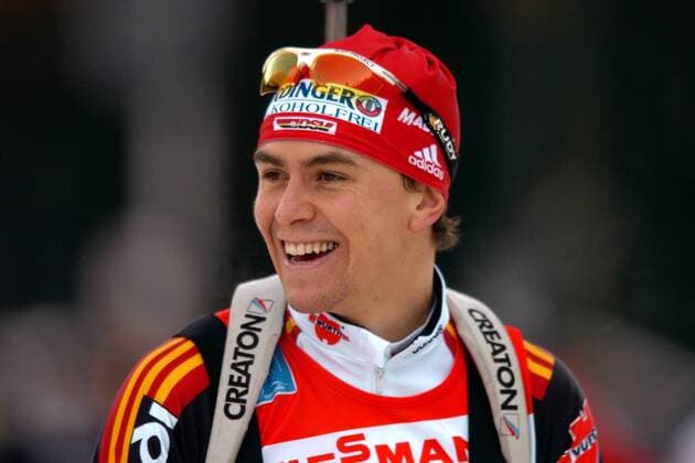 Michael Greis (Deutschland) gut gelaunt Biathlon Herren Weltcup 2004 2005, Welt-Cup, Worldcup, World, WC, 10km, 10 km, Kilometer, Sprint Porträt Ruhpolding Freude