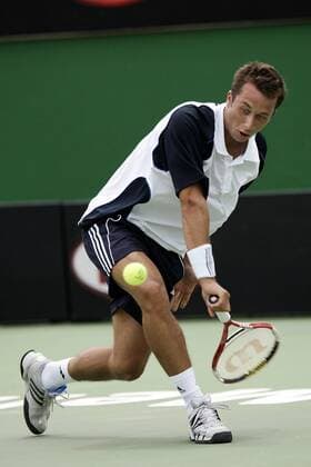 Philipp Kohlschreiber (Deutschland) - Rückhand Tennis Herren Australian Open 2005, ATP Tour, Grand Slam, Hartplatz, Hardcourt, Hartplatztennis, Hartplatzturnier Einzelbild Melbourne Dynamik,