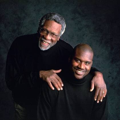 Boston Celtics Legende und Hall of Fame Mitglied Bill Russell (li.) und Shaquille O Neal (Los Angeles Lakers) - PUBLICATION FOR GERMAN, SWISS, AUSTRIAN AND HUNGARIAN MEDIA ONLY (Icon8022035) Basketball Herren NBA 2003 2004, Vdia Gruppe Los Angeles EDITORIAL USE ONLY