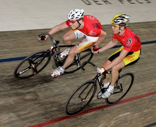 Leif Lampater (Deutschland, re.) und Alexander Aeschbach (Schweiz) - Wechsel Radsport Herren Stuttgarter 6 Tage Rennen 2005, Sechstagerennen, Sechstage, Sechs, Sixdays, six days, Gruppe Stuttgart