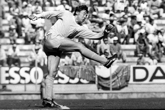 Torwart Gordon Banks (England) - Abstoß Fußball WM Herren Weltmeisterschaft 1970, Nationalmannschaft, Nationalteam, England, Gruppe 3 Einzelbild Guadalajara Dynamik,