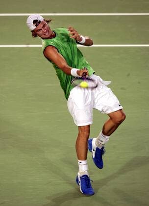 Lleyton Hewitt (Australien) - Vorhand Tennis Herren Australian Open 2005, ATP Tour, Grand Slam, Hartplatz, Hardcourt, Hartplatztennis, Hartplatzturnier Einzelbild pan8144 Melbourne Dynamik,  