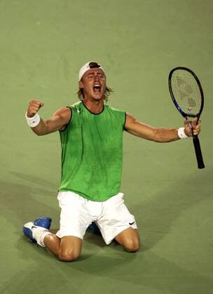Lleyton Hewitt (Australien) - Siegesjubel Tennis Herren Australian Open 2005, ATP Tour, Grand Slam, Hartplatz, Hardcourt, Hartplatztennis, Hartplatzturnier Einzelbild pan8144 Melbourne Freude, Begeisterung,  