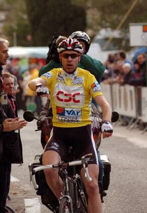 Jens Voigt (Deutschland CSC) bejubelt den Etappensieg der 3. Etappe der Mittelmeerrundfahrt -  Radsport Herren Mittelmeerrundfahrt 2005, Tour Mediterraneen, Straßenradsport, Straße, Rad, 3. Etappe, Vdig Einzelbild La Garde - Toulon Mont Faron Freude,