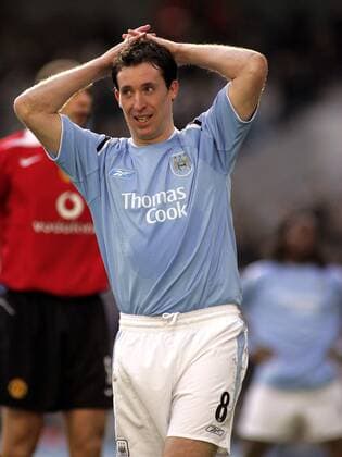 Robbie Fowler (Manchester City) verzweifelt - EDITORIAL USE ONLY. No use with unauthorised audio, video, data, fixture lists, club league logos or live services. Online in-match use limited to 120 images, no video emulation. No use in betting, games or single club league player publications. Fußball Herren English Premier League 2004 2005, 1. Englische Liga, Manchester City Einzelbild Manchester Enttäuschung, Verzweiflung,