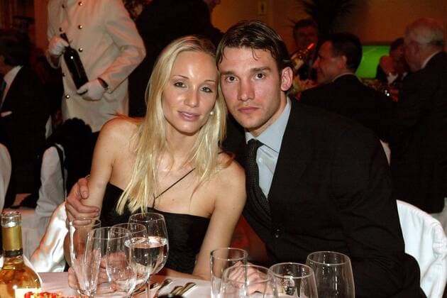 Andriy Shevchenko (AC Milan Ukraine) neben seiner Ehefrau Kristen Fußball Herren Zvezda Award 2005, Serie A 2004 2005, 1. Italienische Liga, Preisverleihung, Sportlerehrung, Frau Gruppe privat, Abendkleidung, Spielerfrauen, Spielerfrau, Mailand, Partnerin, Gattin