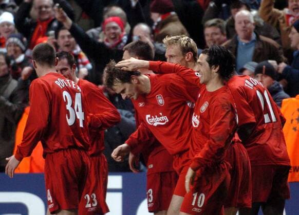 Torjubel Liverpool um den Torschützen Dietmar Hamann (Mitte) und Luis Garcia (10) Fußball EC 1 Herren Champions League 2004 2005, FC Liverpool Gruppe Liverpool Freude,
