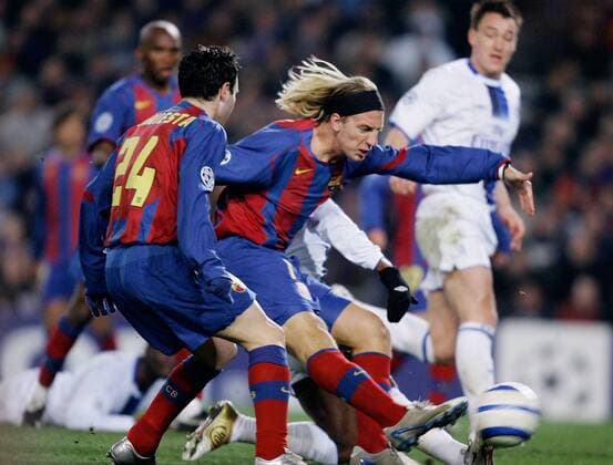 Maxi Lopez (FC Barcelona, Mitte) erzielt den Ausgleich gegen Chelsea -  Fußball EC 1 Herren Champions League 2004 2005, FC Barcelona - FC Chelsea London 2:1, Barca, Gruppe Barcelona Dynamik,