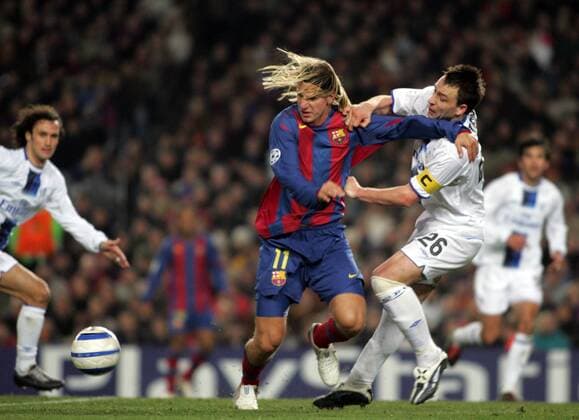 Maxi Lopez (FC Barcelona, li.) gegen John Terry (Chelsea) -  Fußball EC 1 Herren Champions League 2004 2005, FC Barcelona - Chelsea FC London 2:1, Barca Gruppe Barcelona Dynamik, Kampf,