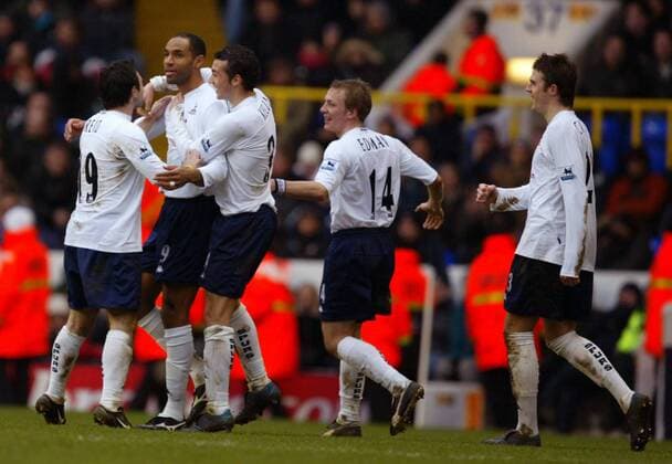 Torjubel Tottenham Hotspur, v.li.: Andy Reid, Frederic Kanoute, Stephen Kelly, Erik Edman und Michael Carrick-  Fußball Herren English Premier League 2004 2005, 1. Englische Liga, Tottenham Hotspurs, Spurs, Vdig Gruppe London Freude,
