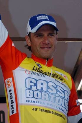 Etappensieger Alessandro Petacchi (Italien Fassa Bortolo) während der Siegerehrung im Trikot des Gesamtführenden -  Radsport Herren 40. Tirreno Adriatico 2005, Straßenradsport, Straße, Rad, 1. Etappe, Vdig Einzelbild Civitavecchia Freude,