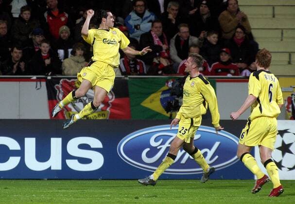 Torjubel Liverpool, v. li.: Torschütze Luis Garcia, Igor Biscan und John Arne Riise Fußball EC 1 Herren Champions League 2004 2005, FC Liverpool Gruppe Leverkusen Höhe, Begeisterung, Freude,