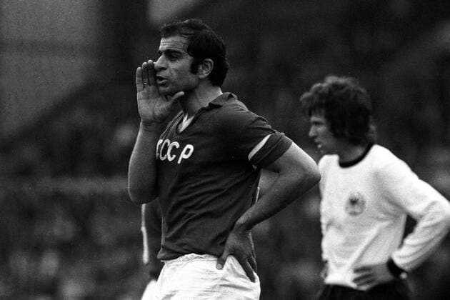 Murtaz Khurtsilava (Sowjetunion) gibt Anweisungen Fußball EM Herren Europameisterschaft 1972, Nationalmannschaft, Nationalteam, Nationaltrikot, Länderspiel, Finale, SU Einzelbild Brüssel, Churzilawa, Churtzilawa, Churzilava