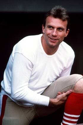 Quarterback Joe Montana (San Francisco 49ers) macht Dehnungsübungen - (Icon5000484) American Football Herren NFL 1989 1990, San Francisco 49 ers, Vdia Einzelbild Aufnahmedatum geschätzt EDITORIAL USE ONLY