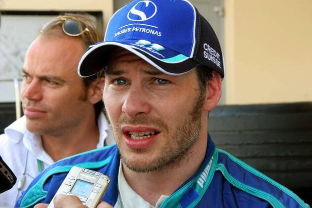 Jacques Villeneuve (Kanada Sauber Petronas) im Interview Motorsport Grand Prix Herren Großer Preis von Bahrain 2005, Formel 1 Weltmeisterschaft, F1, F, GP, WM, Qualifying, Vdig Porträt Bahrain International Circuit Manama, Sakhir