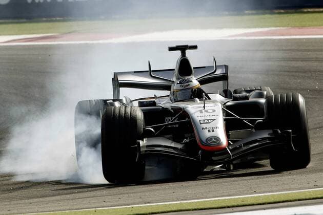 Pedro de la Rosa (Spanien McLaren Mercedes) - Verbremser Motorsport Grand Prix Herren Großer Preis von Bahrain 2005, Formel 1 Weltmeisterschaft, F1, F, GP, WM Einzelbild Bahrain International Circuit Manama, Sakhir