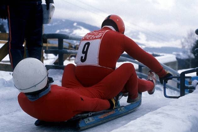 Startsituation eines Doppelsitzers Rennrodeln OS Winter Herren Olympische Winterspiele Innsbruck 1976, Olympia, Olympiade, Spiele, Rennschlitten, Rodeln, Vdia Gruppe Igls