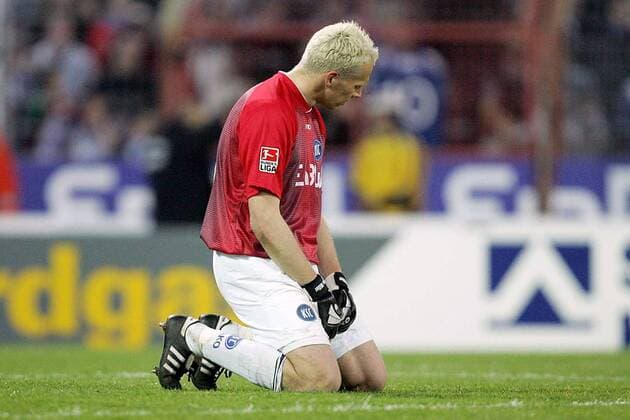 Torwart Markus Miller (Karlsruhe) enttäuscht Fußball 2. BL Herren Saison 2004 2005, Karlsruher SC, KSC Einzelbild Karlsruhe Enttäuschung,