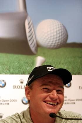 Ernie Els (Südafrika) gut gelaunt während der Pressekonferenz -  Golf Herren BMW Asian Open 2005, Golfen, PGA European Tour, Vdig Einzelbild IMCpau3800921 Shanghai
