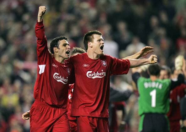 John Arne Riise (re.) und Antonio Nunez (beide Liverpool) freuen sich über den Einzug ins Champions League Finale Fußball EC 1 Herren Champions League 2004 2005, Halbfinale, Liverpool FC, English Premier League, 1. Englische Liga, Gruppe Liverpool Freude,