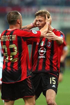Jon Dahl Tomasson (re.) und Cristian Brocchi (beide Milan) - Torjubel Fußball Herren Serie A 2004 2005, 1. Italienische Liga, AC Mailand Gruppe Mailand Freude,