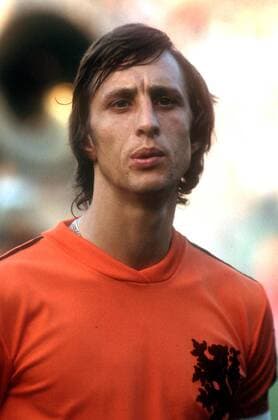 Johan Cruyff (Niederlande) - Nationalhymne Fußball WM Herren Weltmeisterschaft 1974, Länderspiel, Nationalmannschaft, Nationalteam, Nationaltrikot, Holland, Vdia Porträt Hannover