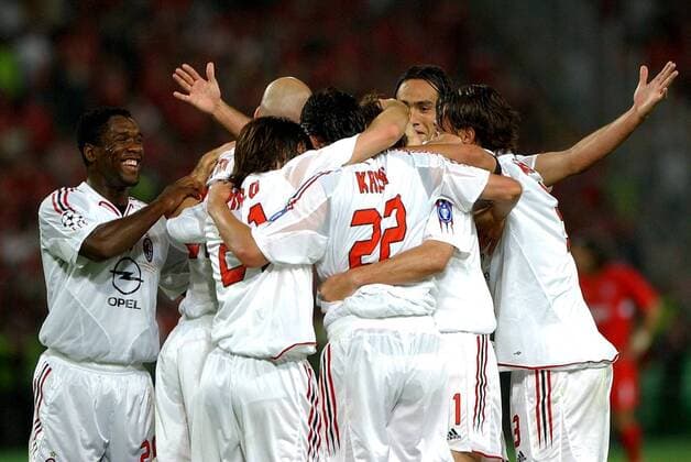 Torjubel Milan, u. a. mit Clarence Seedorf (li.) Fußball EC 1 Herren Champions League 2004 2005, Finale, Endspiel, AC Mailand Gruppe Istanbul Freude,