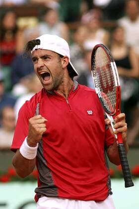 Nicolas Kiefer (Deutschland) schreit seine Freude heraus Tennis Herren French Open 2005, Grand Slam, ATP Tour Einzelbild Roland Garros Paris Freude, Begeisterung,