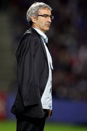 Nationaltrainer Raymond Domenech (Frankreich) Fußball Länderspiel Herren Länderspiel 2005, Freundschaftsspiel, Test, Testspiel, Nationalmannschaft, Nationalteam, Vdig Einzelbild pan9612 Metz  