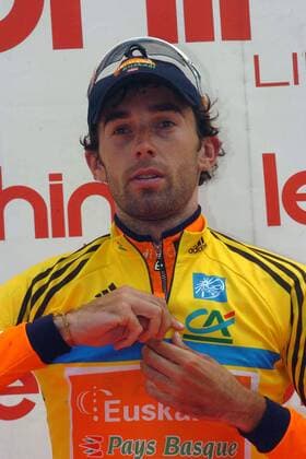 Inigo Landaluze (Spanien Euskaltel Euskadi) im gelben Trikot des Gesamtführenden -  Radsport Herren Dauphine Libere 2005, ProTour, Straßenradsport, Straße, Rad Einzelbild 5. Etappe: Vaison la Romaine - Grenoble