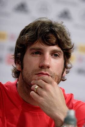Torsten Frings (Deutschland) Fußball Herren Confederations Cup 2005, Confederationscup, KonföderationenCup, Konföderationen Porträt Frankfurt M. Nachdenklichkeit,