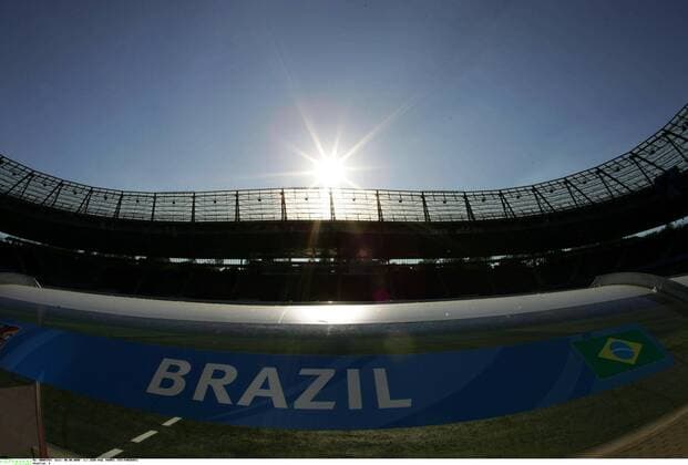 Die Überdachung der brasilianischen Ersatzbank im Gegenlicht Fußball Länderspiel Herren Confederations Cup 2005, Confederationscup, Konföderationencup, Konföderationen, Gruppe B Totale pan9783, AWD Arena, AWDArena, Hannover  