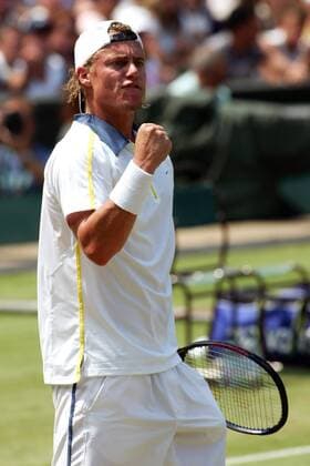 Lleyton Hewitt (Australien) jubelt Tennis Herren All England Championships 2005, ATP Tour, Grand Slam, Rasen, Rasenplatz, Rasentennis, Rasenturnier Einzelbild Wimbledon London Freude,