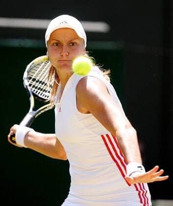 Nadia Petrova (Rußland) - Vorhand Tennis Damen All England Championships 2005, WTA Tour, Grand Slam Einzelbild Wimbledon London