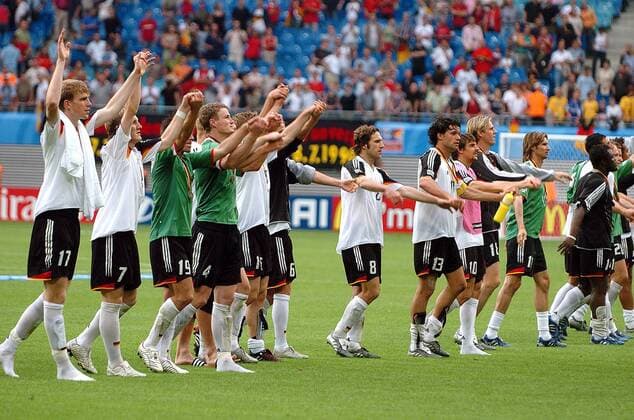 Schlussjubel Deutschland Fußball Länderspiel Herren Confederations Cup 2005, Confederationscup, Konföderationencup, Konföderationen, Länderspiel Totale Leipzig Freude,