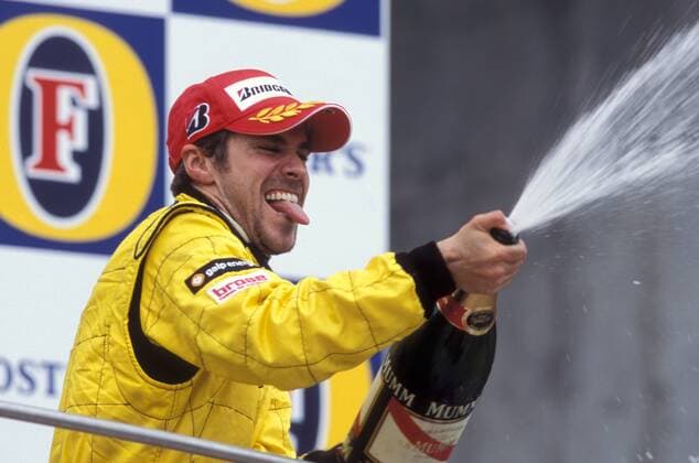 Siegerehrung nach dem GP der USA 2005: Tiago Monteiro (Portugal Jordan) ausgelassen bei der Champagnerdusche Motorsport Grand Prix Herren Großer Preis der USA 2005, Formel 1 Weltmeisterschaft, F1, F, GP, WM Einzelbild Indianapolis Freude,