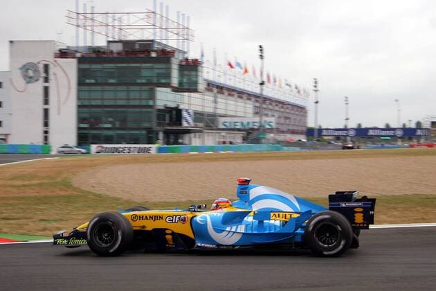 Fernando Alonso (Spanien Renault) in seinem Boliden Motorsport Herren Großer Preis von Frankreich 2005, Formel 1 Weltmeisterschaft, F1, F, GP, WM, Qualifying Einzelbild Circuit de Nevers Magny Cours