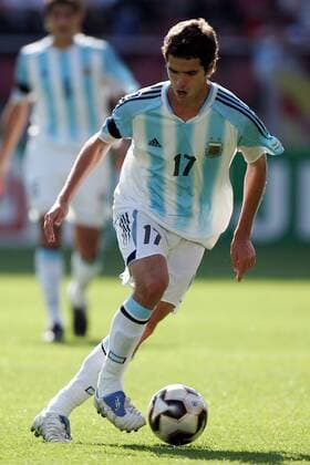 Fernando Gago (U 20 Argentinien) am Ball - , Fußball Länderspiel Herren U20 Junioren Weltmeisterschaft 2005, Halbfinale, Länderspiel, Einzelbild Nationalmannschaft, Nationalteam, Nationaltrikot, Utrecht Dynamik,