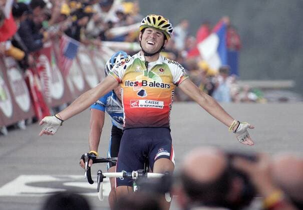 Etappensieger Alejandro Valverde (Spanien Illes Balears) im Ziel Radsport Herren Tour de France 2005, ProTour, Straßenradsport, Straße, Rad, Vdig Einzelbild 10. Etappe: Grenoble - Courchevel Glück, Freude,