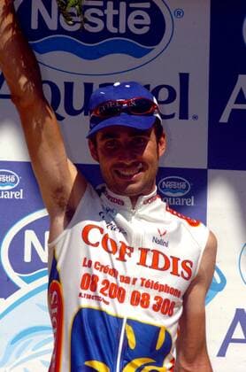 Etappensieger David Moncoutie (Frankreich Cofidis) während der Siegerehrung -  Radsport Herren Tour de France 2005, ProTour, Straßenradsport, Straße, Rad, Bergetappe, Einzelbild 12. Etappe: Briancon - Digne les Bains Freude,