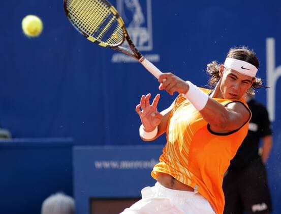 Rafael Nadal (Spanien) - Vorhand Tennis Herren Mercerdes Cup 2005, ATP Tour, Weißenhof Einzelbild Weissenhof Stuttgart Dynamik,
