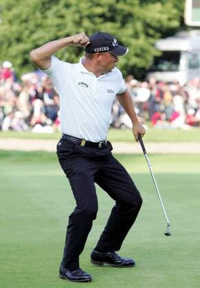 Niclas Fasth (Schweden) jubelt Golf Herren Deutsche Bank Players Championship of Europe 2005, Open, Golfen, PGA European Tour, Player s Einzelbild Gut Kaden Hamburg Freude,