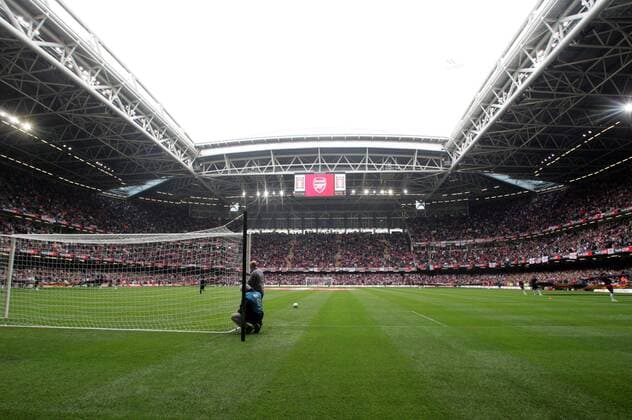 Das Millennium Stadium in Cardiff Fußball Herren FA Cup Finale 2004 2005, Englischer, Pokal, Pokalspiel, Endspiel, Totale pan9317 Cardiff  