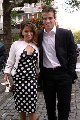 Rafael van der Vaart (Ajax Amsterdam) mit seiner Freundin, MTV Moderatorin Sylvie Meis (beide Niederlande) -  Fußball Herren Eredivisie 2003 2004, Ehrendivision, 1. Niederländische Holländische Liga Gruppe Amsterdam Freude,