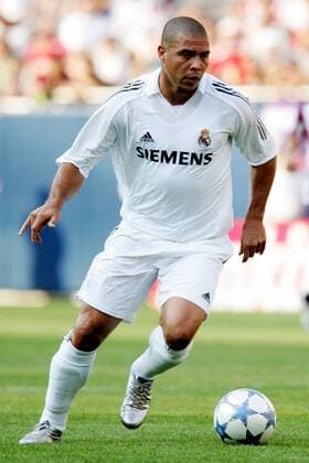 Ronaldo (Real Madrid) am Ball - (Icon9188699) Fußball Herren Saisonvorbereitung 2005 2006, Vorbereitung, Testspiel, Test, Primera Division, 1. Spanische Liga, CF Einzelbild Soldier Field Chicago Illinois Dynamik, EDITORIAL USE ONLY