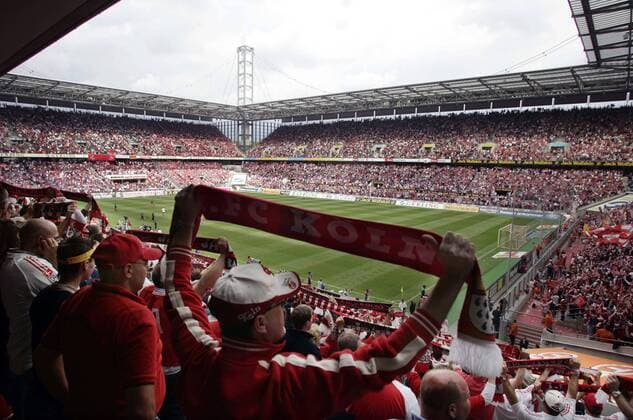 Ausverkauftes RheinEnergieStadion zum Bundesligaauftakt in Köln Fußball 1. BL Herren Saison 2005 2006, 1. FC Köln Totale RheinEnergieStadion, RheinEnergy, RheinEnergie Köln